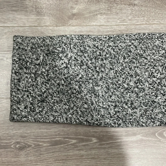 NWOT Talbots Winter Scarf Black and Off White with Lambs Wool Accent - Picture 8 of 11